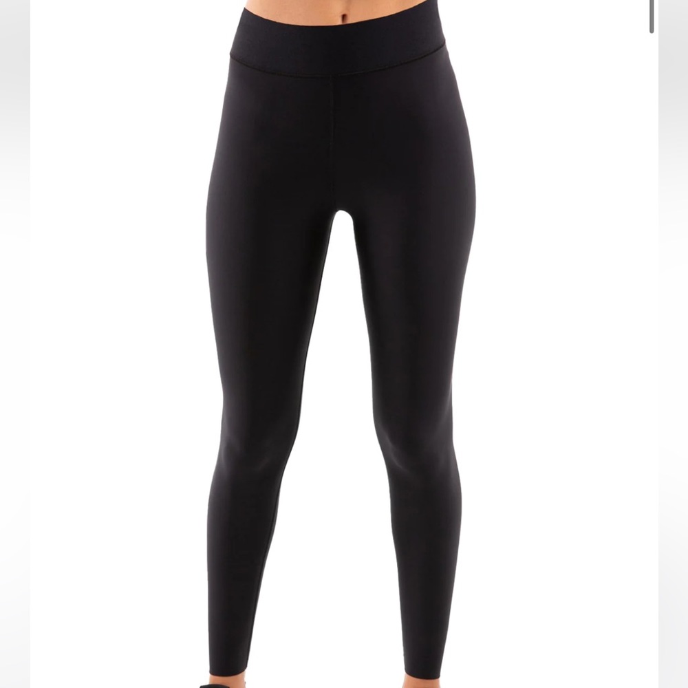NEW Ultracor Lux Essential Ultimate Black Legging, ultra high rise, SZ L
